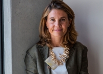 Elvira Carzaniga, Direttore Surface nella  Divisione Marketing & Operations di Microsoft Italia