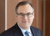 George Davis, chief financial officer di Intel