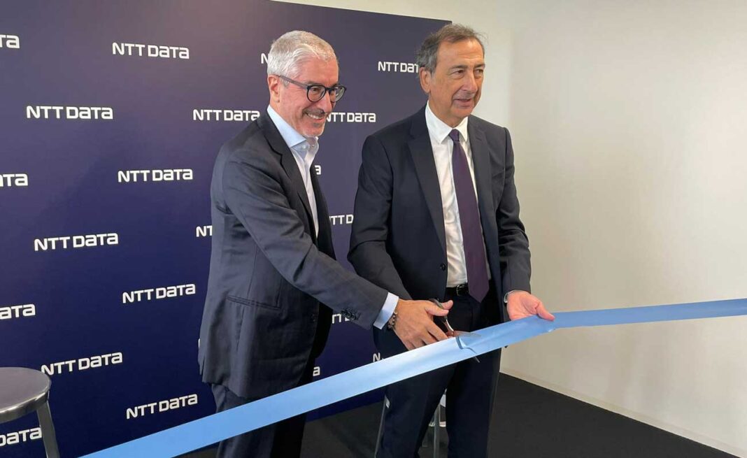 Inaugurazione nuova sede Ntt Data - Walter Ruffinoni, Ceo di Ntt Data Emea e Italia e Giuseppe Sala, sindaco di Milano