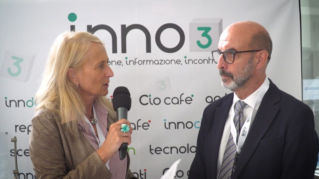 Emanuela Teruzzi, Direttore responsabile di Inno3, intervista Massimo Annicchiarico, direttore generale, Area Sanità e Sociale della Regione del Veneto al Digital Health Summit 2023