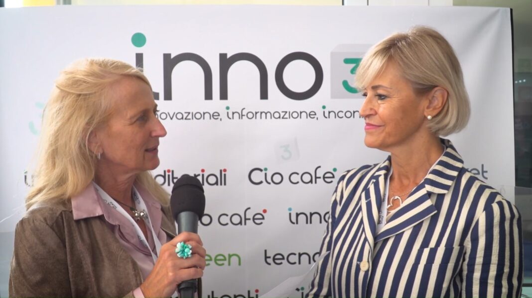 Emanuela Teruzzi, Direttore responsabile di Inno3, intervista Beatrice Delfrate direttrice Servizio Sistemi Informativi e Privacy Regione Friuli Venezia Giulia al Digital Health Summit 2023
