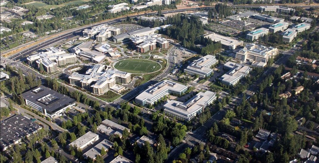 Campus Microsoft HeadQuarter (fonte: Wikipedia, licenza Pubblico Dominio)