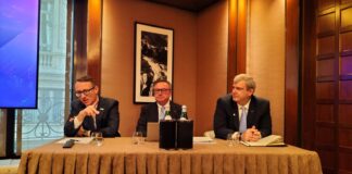 Mauro Colombo, Technology & Innovation Sales director di Hpe - Claudio Bassoli, Presidente e Amministratore Delegato di Hpe - Paolo Delgrosso, Channel, Alliance, OEM & SP Sales director manager di Hpe