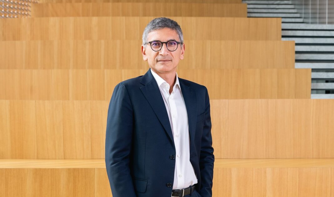 Russo Ntt Data Apertura