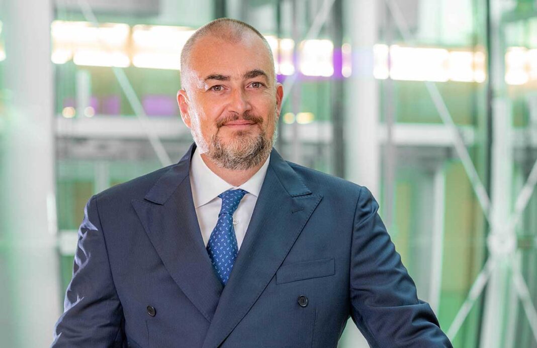 Enzo Quarenghi, Head of Financial Services di NTT DATA Italia