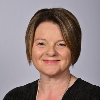 Maxine Holt
