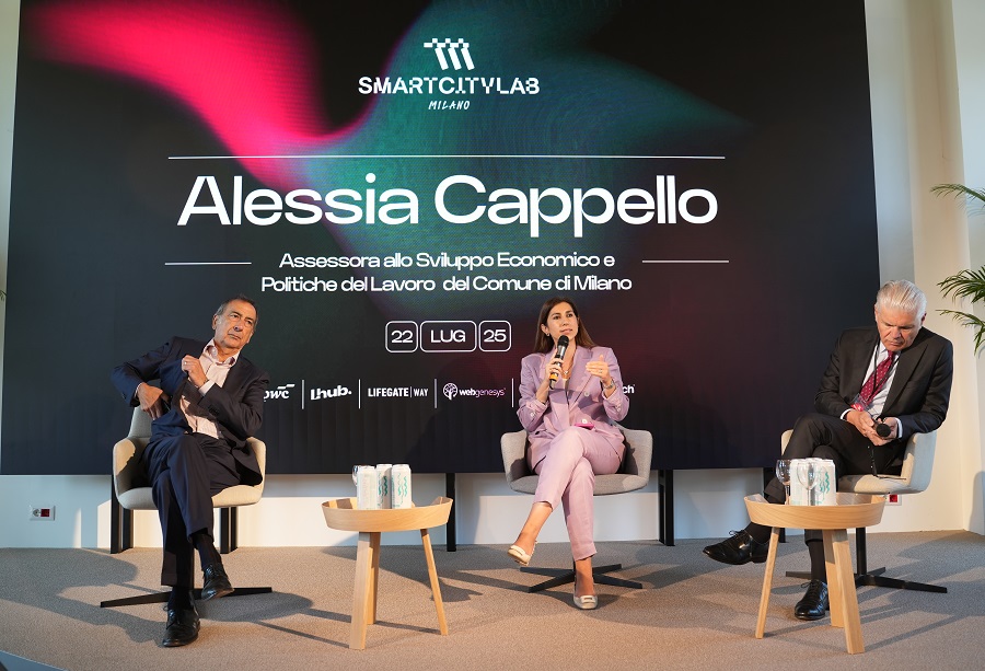 Al centro Alessia Cappiello