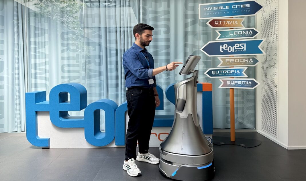 Robot-assistente TEO_3_Apertura