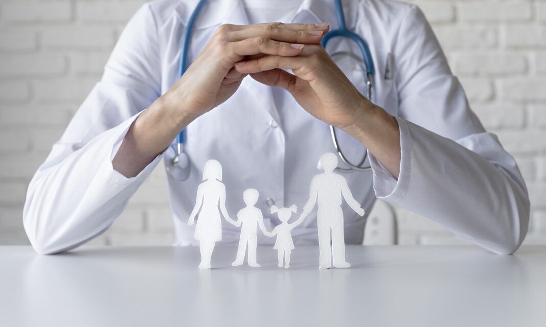 Assicurazioni ecosistema saluteImmagine di freepik