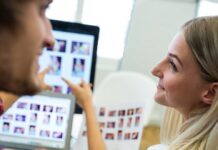 Apertura Marketing e AI Immagine di peoplecreations su Freepik