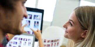 Apertura Marketing e AI Immagine di peoplecreations su Freepik