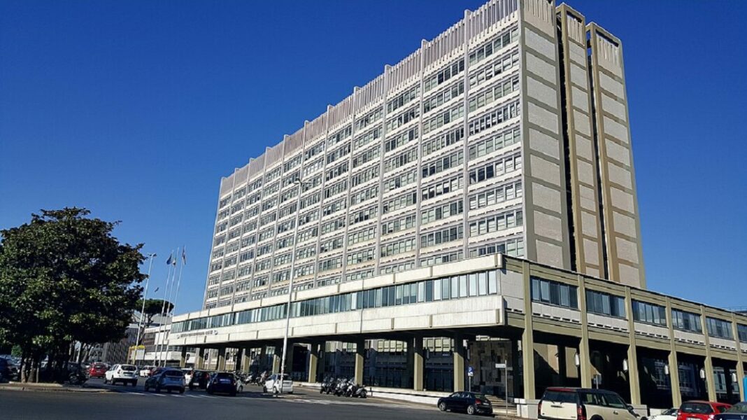 Sede Inps Roma - Foto di Carlo Dani - https://commons.wikimedia.org/wiki/User:Carlo_Danilicenza Creative Commons Attribuzione-Condividi allo stesso modo 4.0 Internazionale