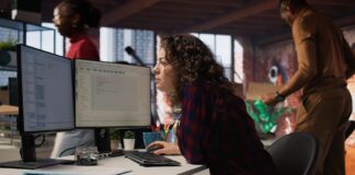 S2E, come l’AI ridisegna il ciclo di vita software Sviluppo DevOps Immagine di DC Studio su Magnific